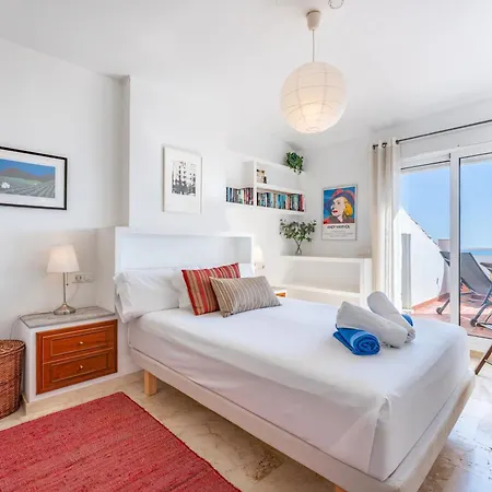 3 Bed With Panoramic Sea Views - Pass The Keys 아파트