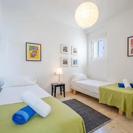 3 Bed With Panoramic Sea Views - Pass The Keys 푸엔히롤라