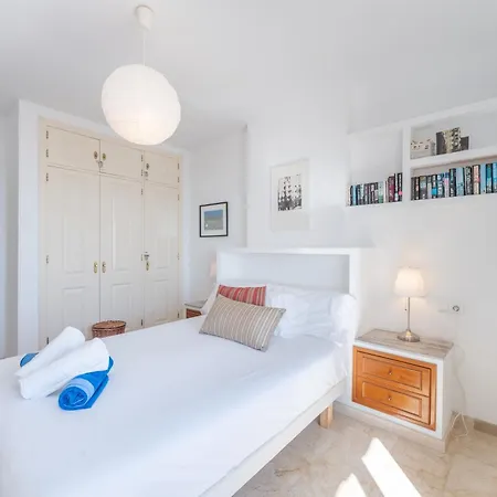 3 Bed With Panoramic Sea Views - Pass The Keys 아파트
